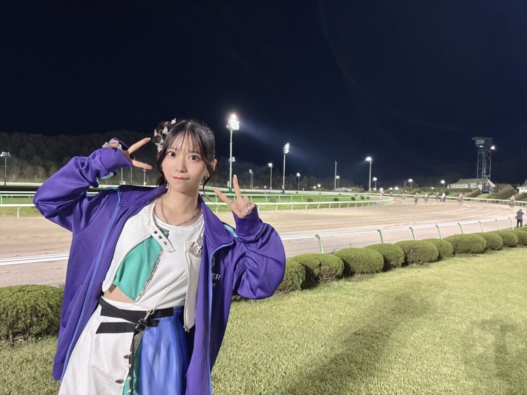 圧倒的な歌唱力最高ですね！」〝競馬好きアニソンシンガー〟 が2025年