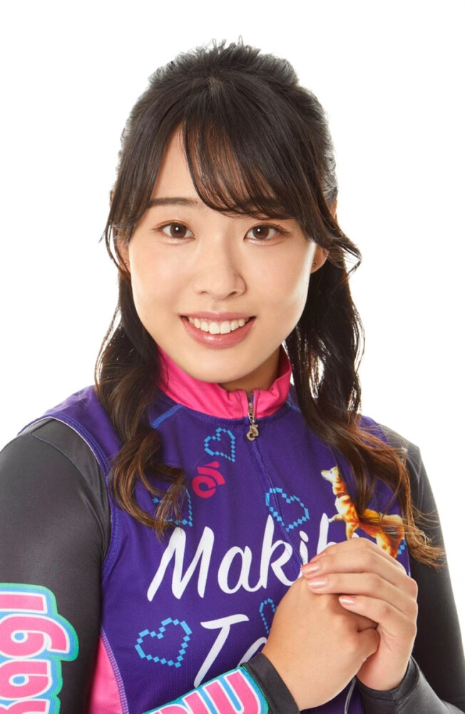 飯塚オート・一般】 #高木真備 元ガールズケイリン選手が優勝戦の試走を先導｜オートレースニュース｜オートレースTOP｜西スポレースサイト